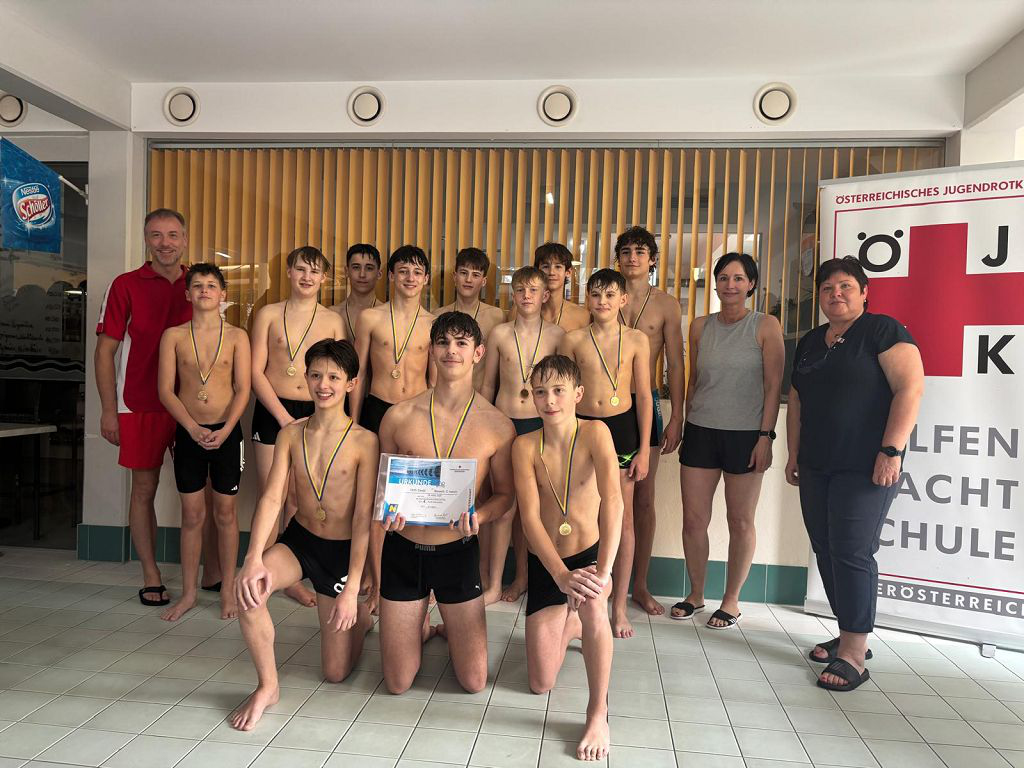 💦🔥 Action pur beim Bezirksschwimmbewerb! 🔥💦