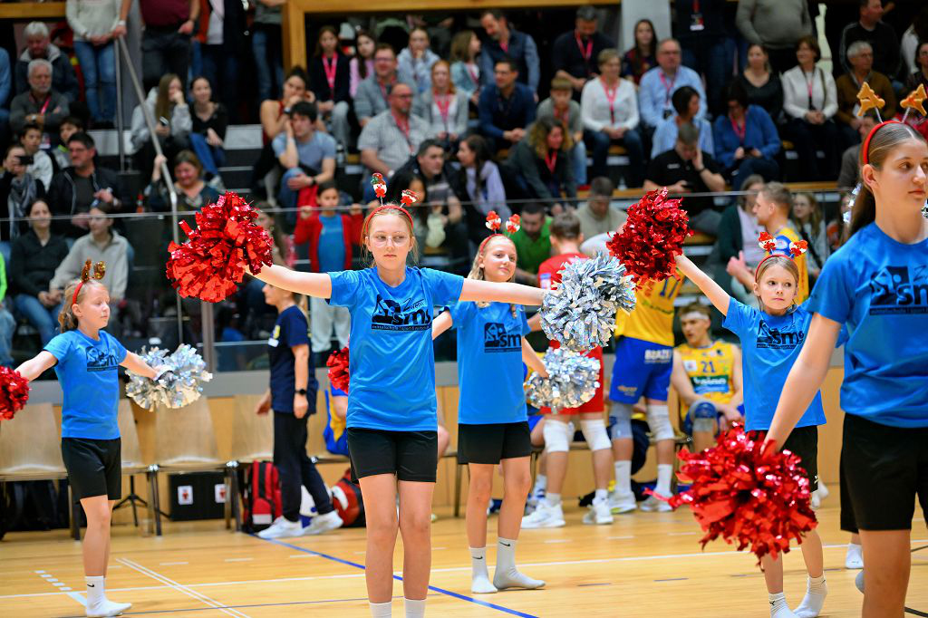 Erster Cheerleading-Auftritt unserer Kleinsten